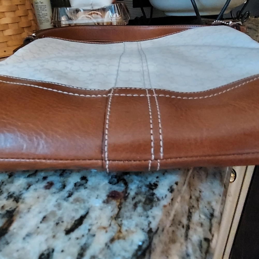 Like New Coach Crossbody - Picture 3 of 4